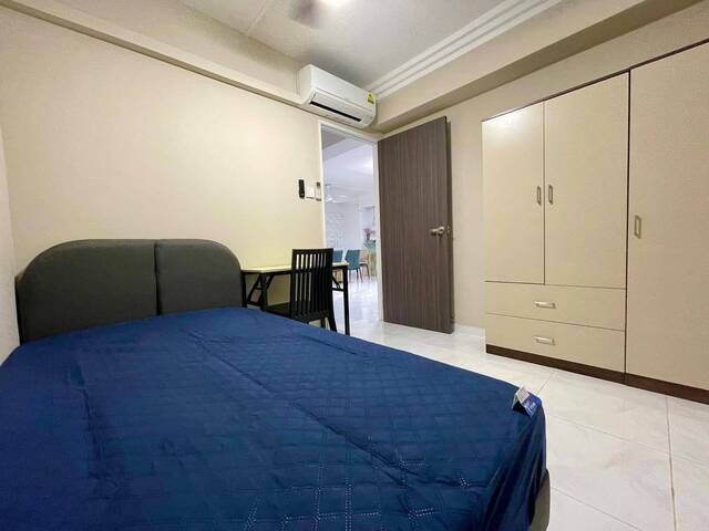 Common Room @ Jurong West St 74 BLK 760! NO AGENT FEES!