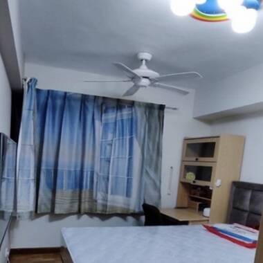 Common room at Palm Gardens for rent! Aircon wifi!