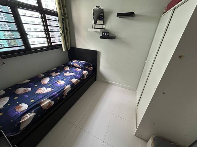 Bukit Panjang Common Room For Rent