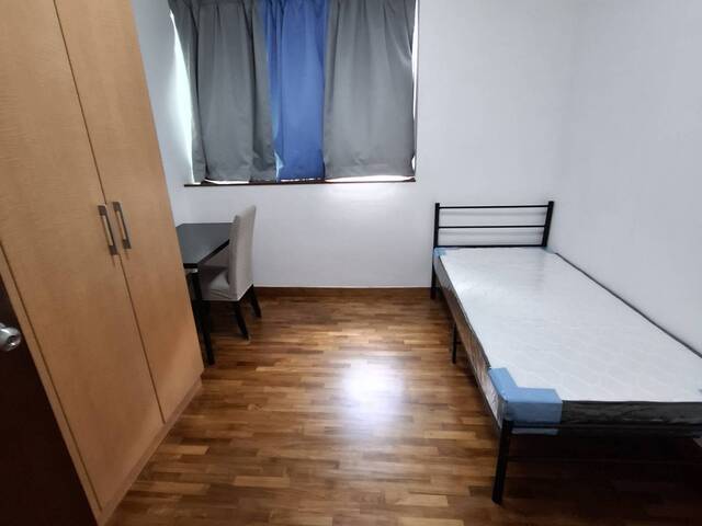 Room Rental At Tampines ( near Airport ) - no agent fee