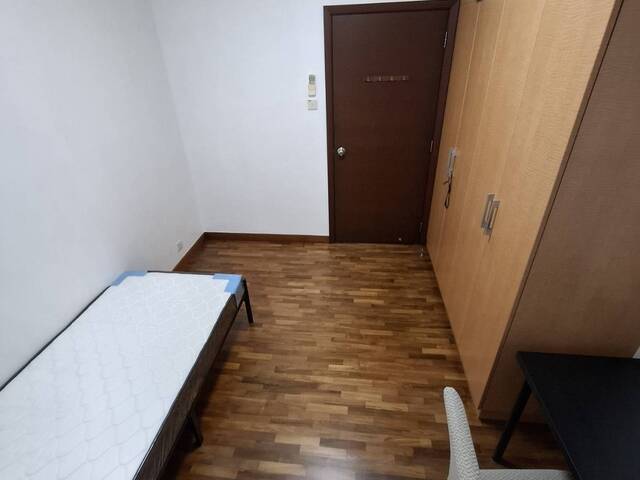 Room Rental At Tampines ( near Airport ) - no agent fee