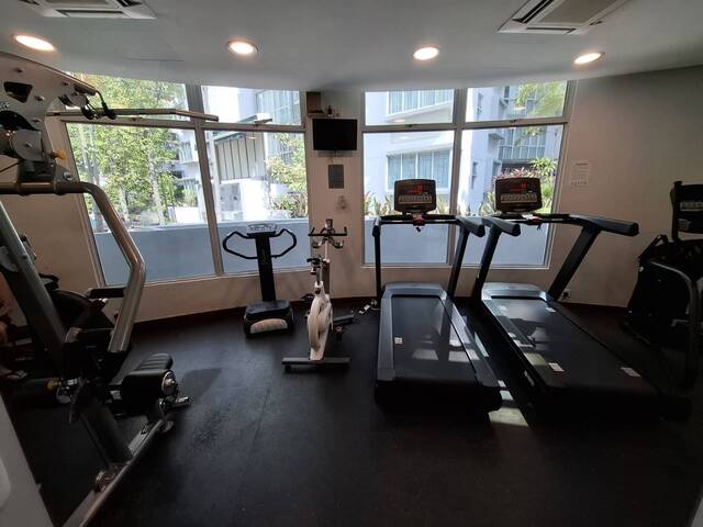 Room Rental At Tampines ( near Airport ) - no agent fee
