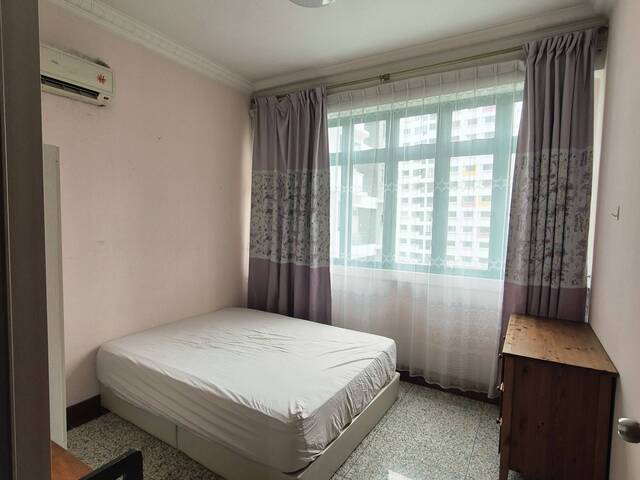 Room for single in the condominium @ 109 Tampines Road Fortune Park