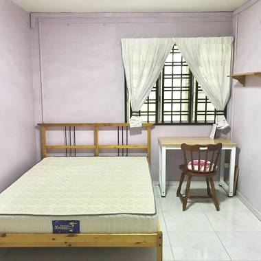 Blk 850 Cheap Air-con Common Room Near Woodlands MRT