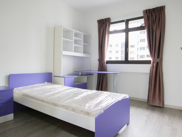 Common Room For Rent