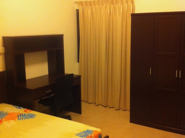 8 Mins MRT - Easy access, Suntec, MBS, Raffles Place