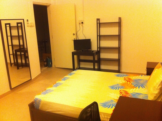 8 Mins MRT - Easy access, Suntec, MBS, Raffles Place