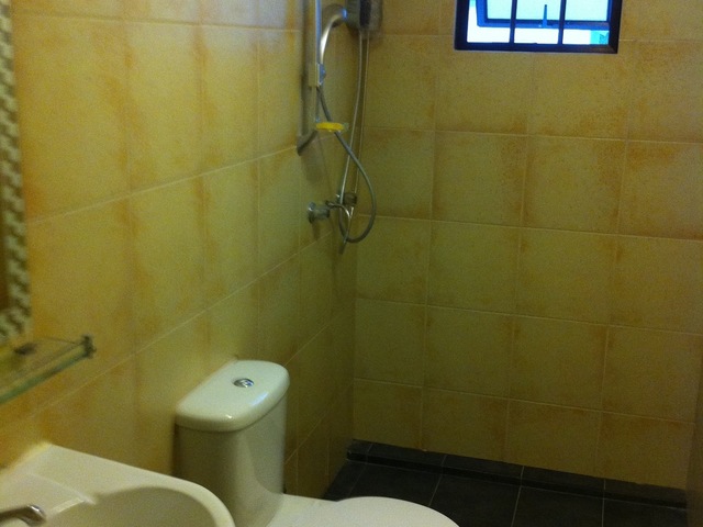 8 Mins MRT - Easy access, Suntec, MBS, Raffles Place