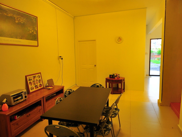 8 Mins MRT - Easy access, Suntec, MBS, Raffles Place