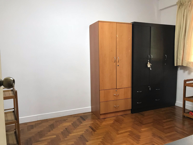 Central Location - 15 Min to Orchard - Immediate