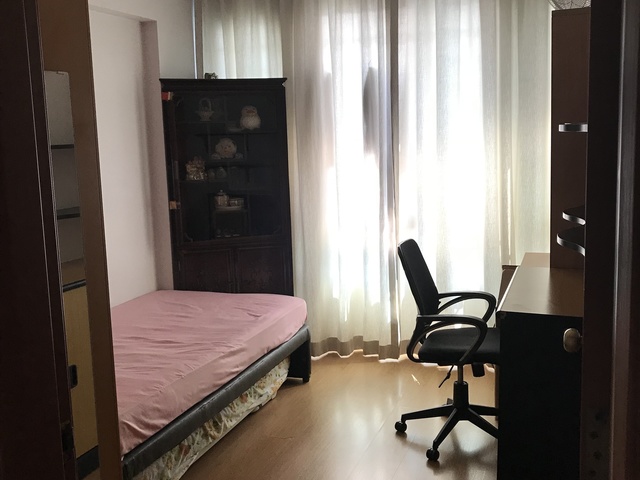 Common Room with Private bathroom ** 2 mins walk to Aljunied MRT station
