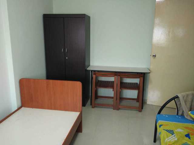 Share Room for males (Near Pioneer MRT, Next to Shopping Mall, Koufu, Hawker Centre)