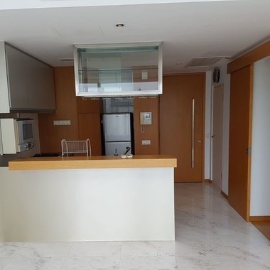 Orchard 2 bedroom condo for RENT