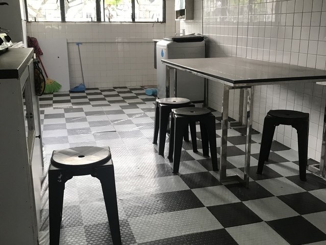 Alexander village masterbed sharing room 400/month