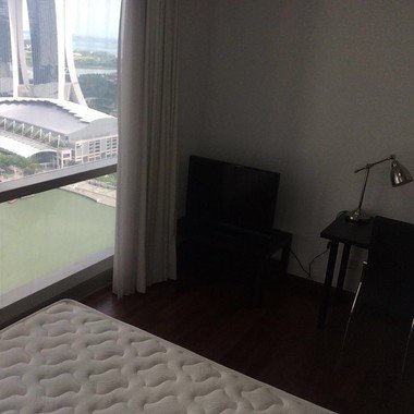 Bay View Queen Room , Full Furnish Bedroom Unit . Raffles Place MRT