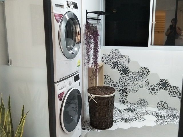 Yishun New Renovated Share Room for rent