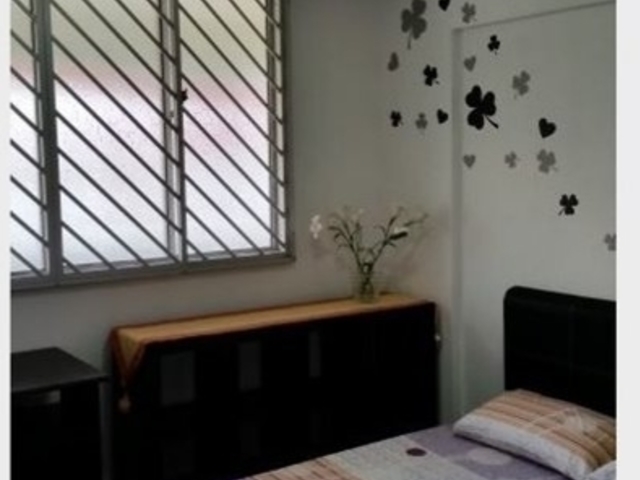 Common Room @ 48 Lengkok Bahru @ Redhill MRT