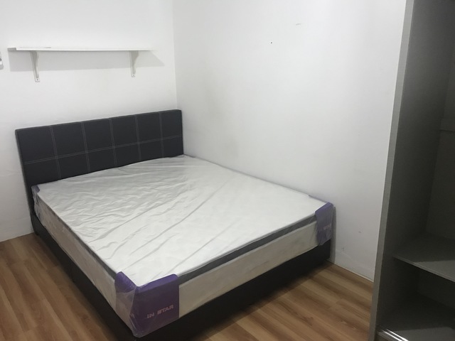 room-for-rent-ang-mo-kio-singapore-nice-and-quiet-room-opposite