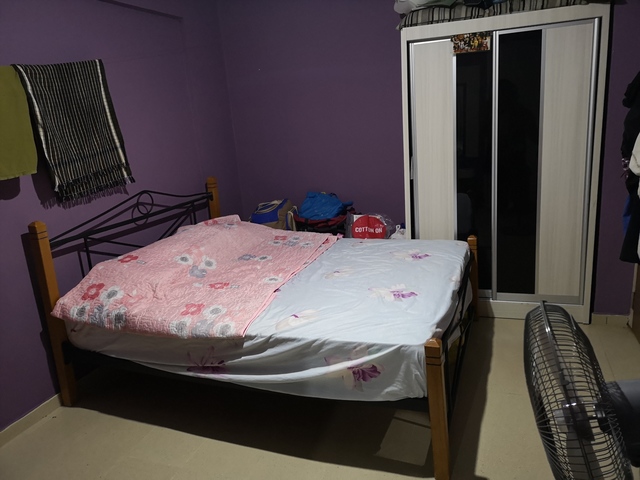 Master bedroom available for rent in BLK214 yishun
