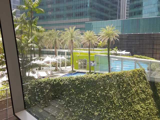 Single Rm , Raffles Place MRT CBD : The Sail @ marina bay