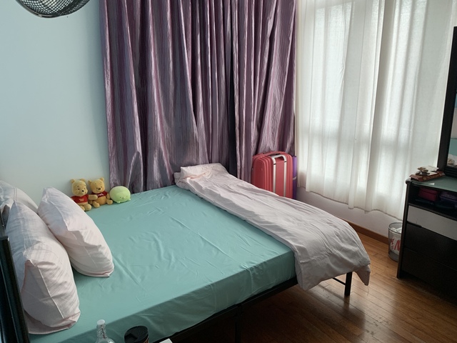 Room for rent 7 minutes walk from boon keng mrt