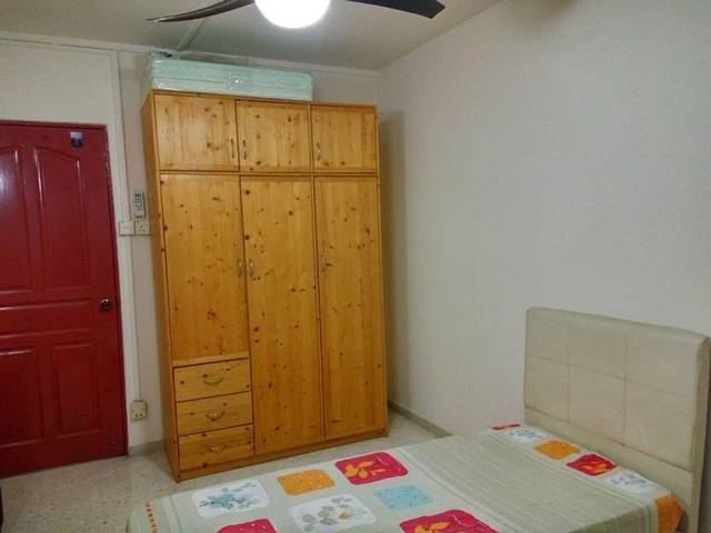 Room for Rent (3 mins walk to Marsiling MRT)