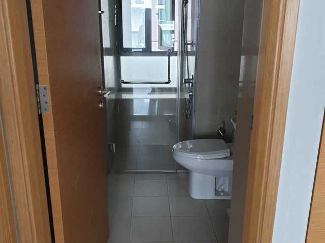 Tanah Merah MRT - Furnish Master Room for Rent .