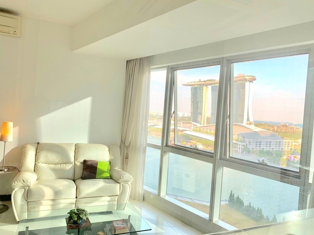Central Location ! CBD - Condo Standard Room .