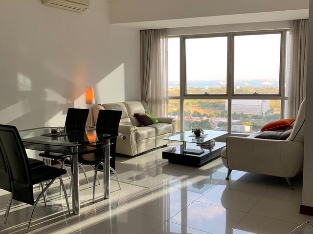 Central Location ! CBD - Condo Standard Room .