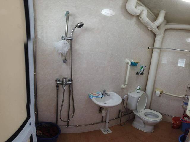 Fully furnished common room - Available from 01 Nov