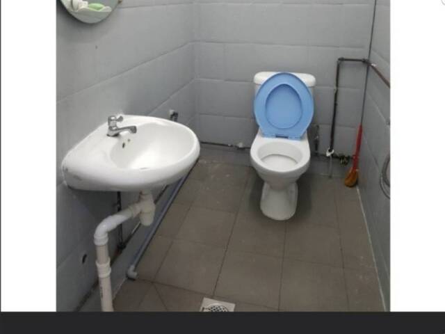 DAKOTA MRT (CC8) SMALL PARTITION ROOM (NO OWNER STAY)