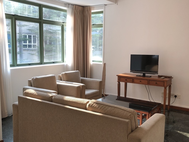 Spacious 2 BR + Utility Condo Near Kembangan MRT