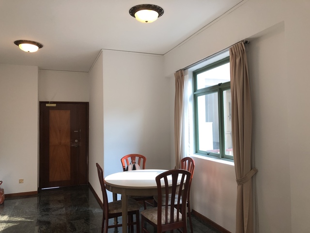 Spacious 2 BR + Utility Condo Near Kembangan MRT