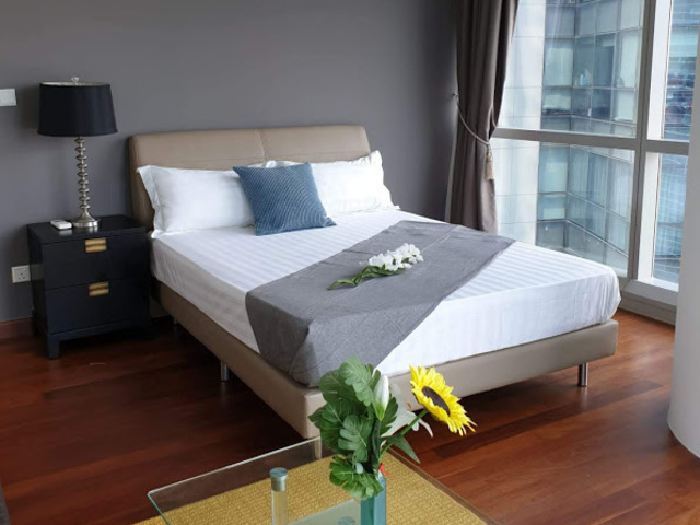 Bright & Airy ,Full Furnish Big Master Room @ Heart of CBD