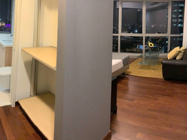 Bright & Airy ,Full Furnish Big Master Room @ Heart of CBD