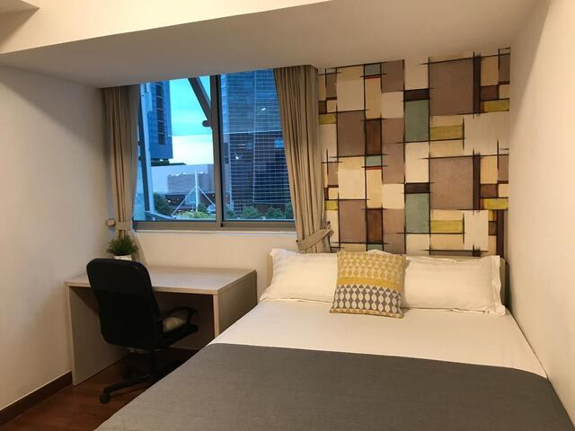 Cosy Condo Queen Room with Private Bathroom , Expats Unit . -CBD Downtown/Raffles place MRT