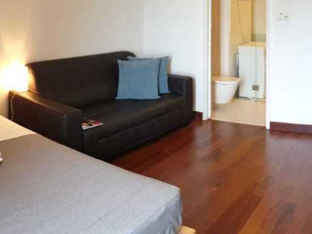 The Sail @ marina bay ! Full Furnish Studio apartment with kitchen !