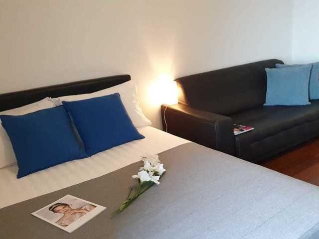 The Sail @ marina bay ! Full Furnish Studio apartment with kitchen !