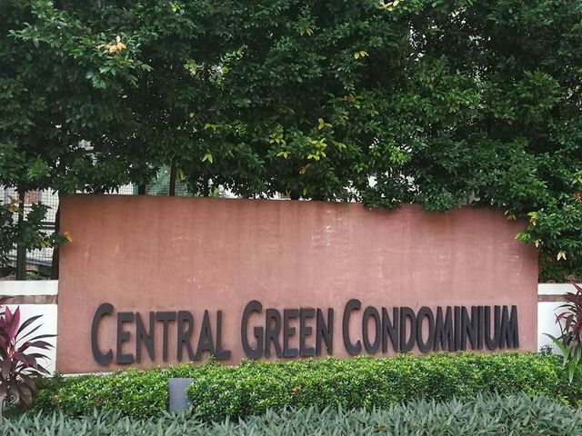 Tiong Bahru MRT 2 Mins Walk, Full Condo Facilities , Big Queen Room for Rent