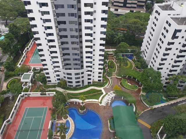 Tiong Bahru MRT 2 Mins Walk, Full Condo Facilities , Big Queen Room for Rent