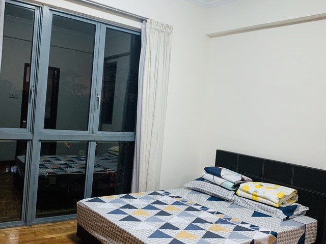 Beauty world mrt master room