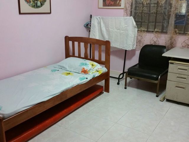 Common Room for Rent - Good Location At Mac Pherson (Circuit Road)