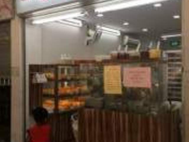 Common Bedroom with Kitchen Bathroom Rental / Dine @ the Kitchen