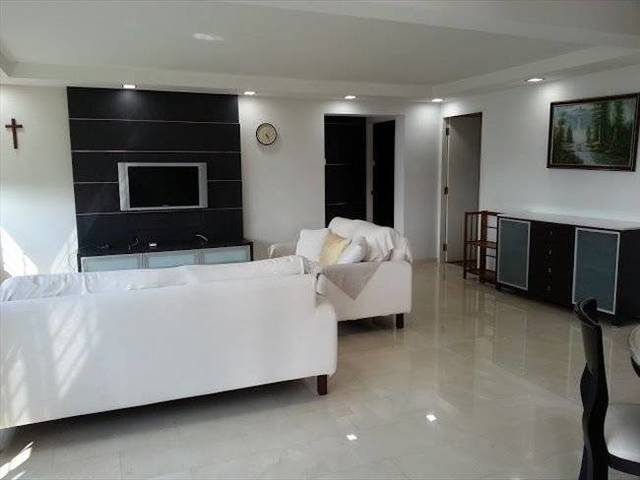 Looking for FEMALE roommate in Bedok South Rd
